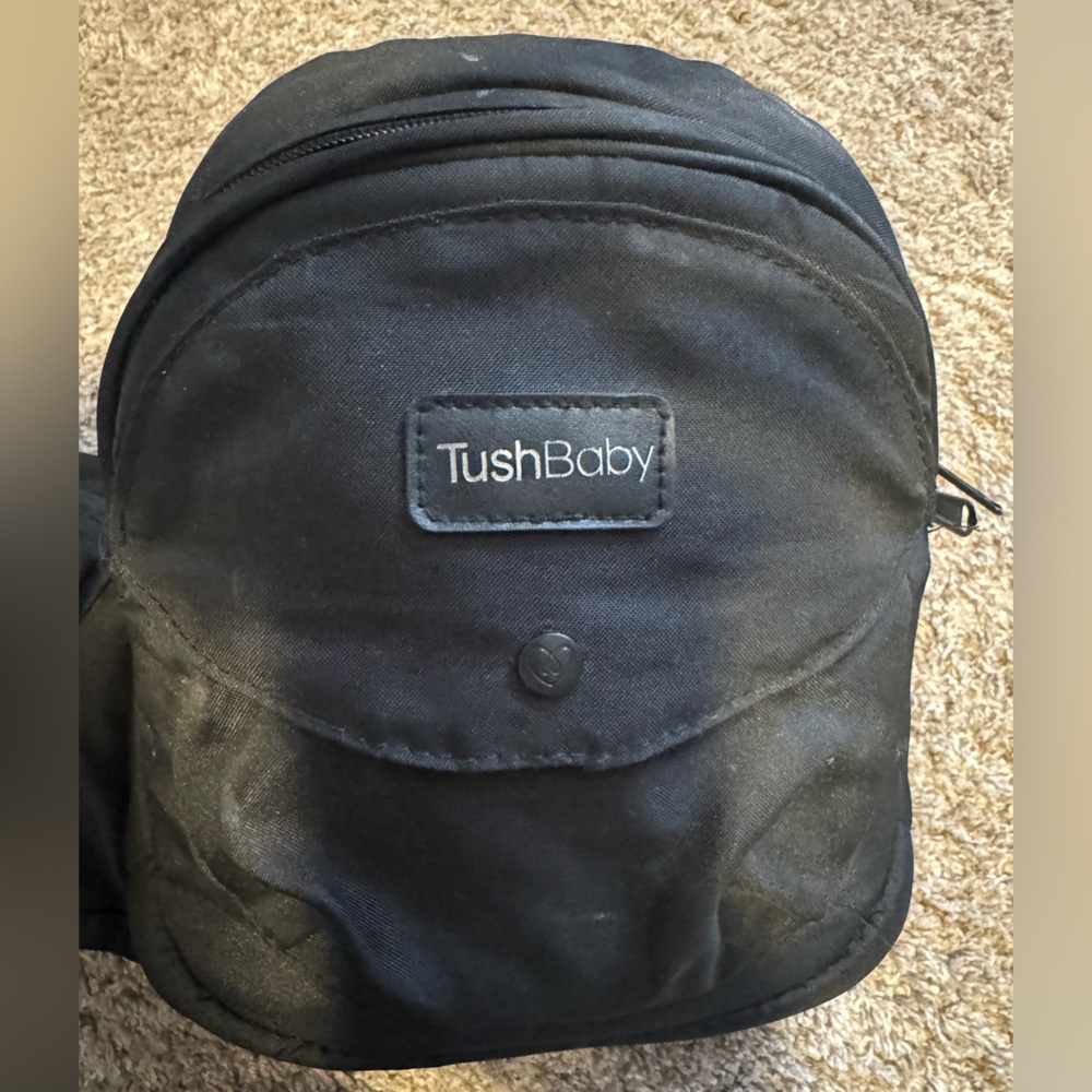TushBaby Carrier